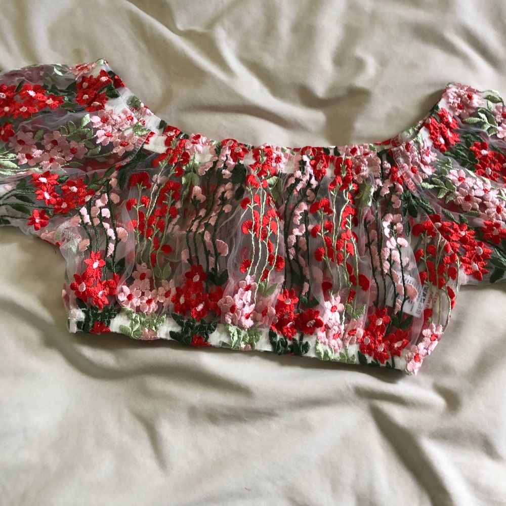 Mesh floral crop top - Picture 1 of 1